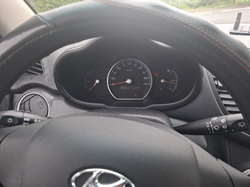 Hyundai i10 190.000 km 1.990 € Essen 45121