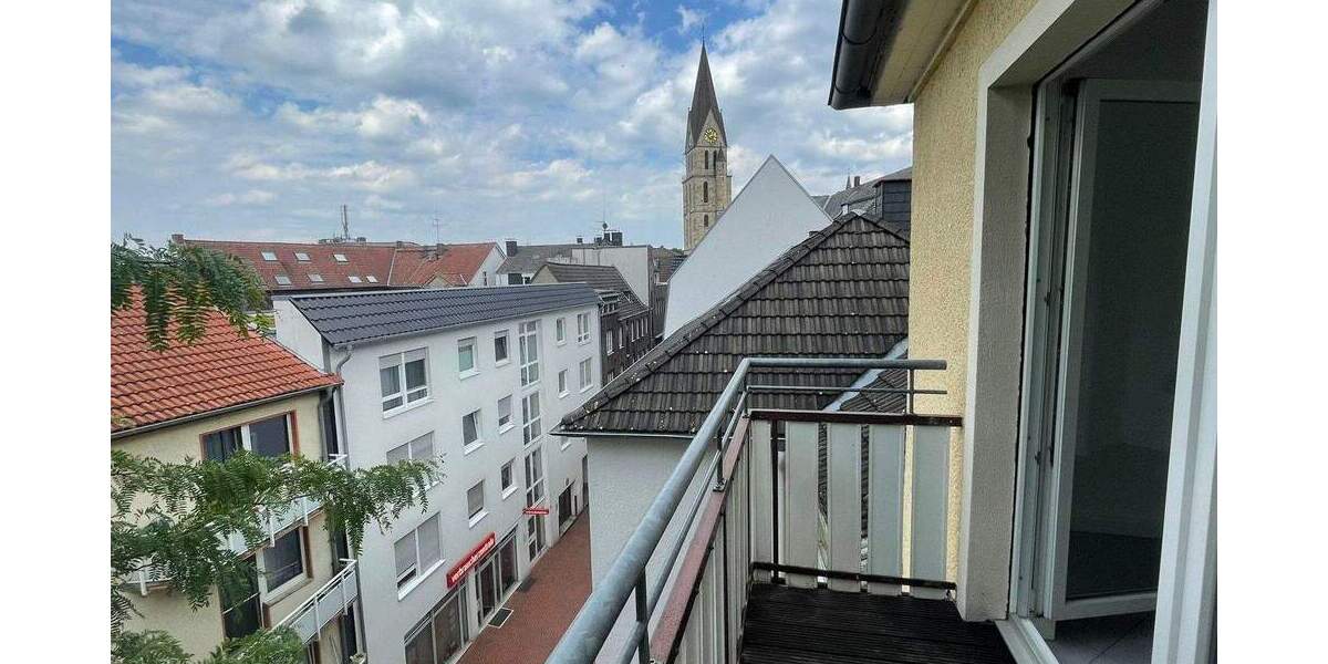 Stilvolle Mietwohnung mit Balkon in der Altstadt 2 zimmer