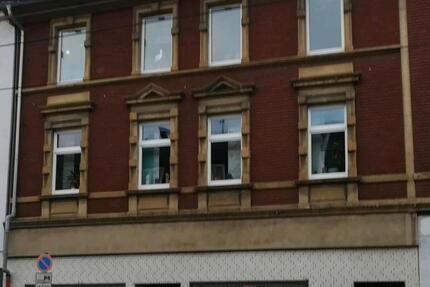 Provisionsfrei Wohnhaus mit Gewerbeeinheit