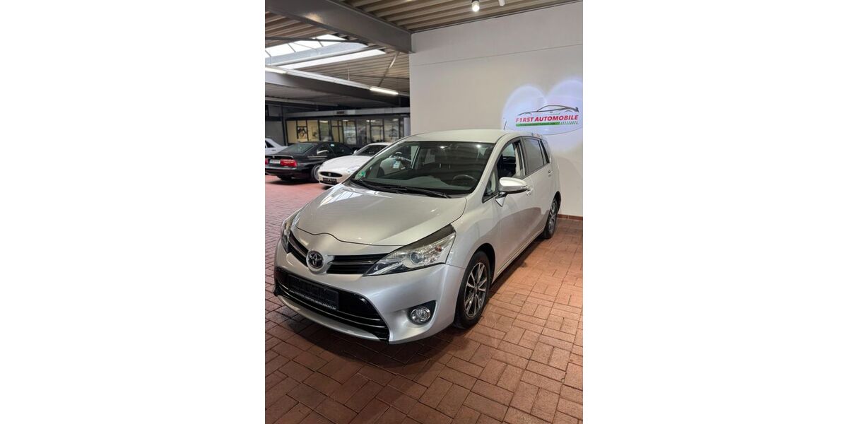 Toyota Verso 114.000 km 7.990 &euro; Wülfrath 42489