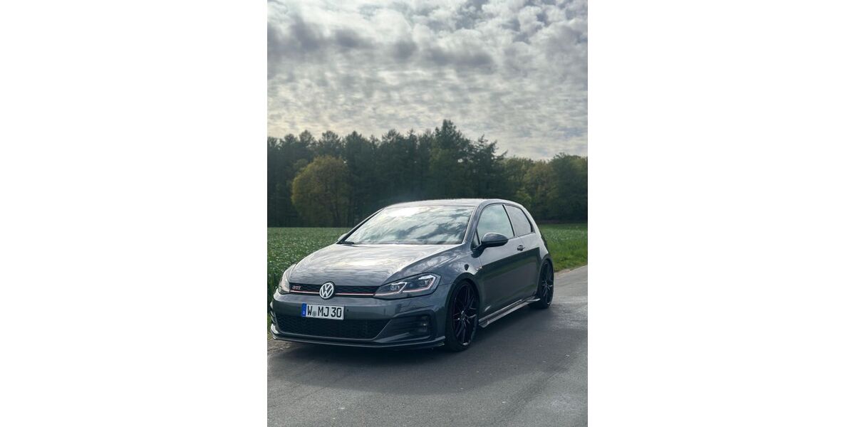 VW Golf 113.000 km 20.200 &euro; Wuppertal 42369