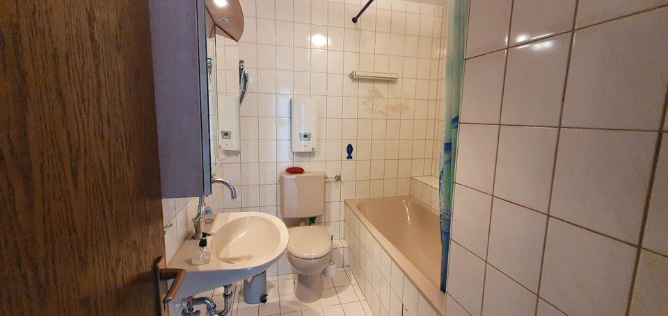 Etagenwohnung Duisburg Hochheide - 2 Zimmer, 67 m&sup2;, 120.000&euro; | Angebot:27474924