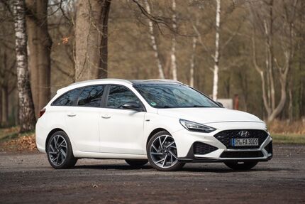 Hyundai i30 232.635 km 11.800 &euro; Wuppertal 42399