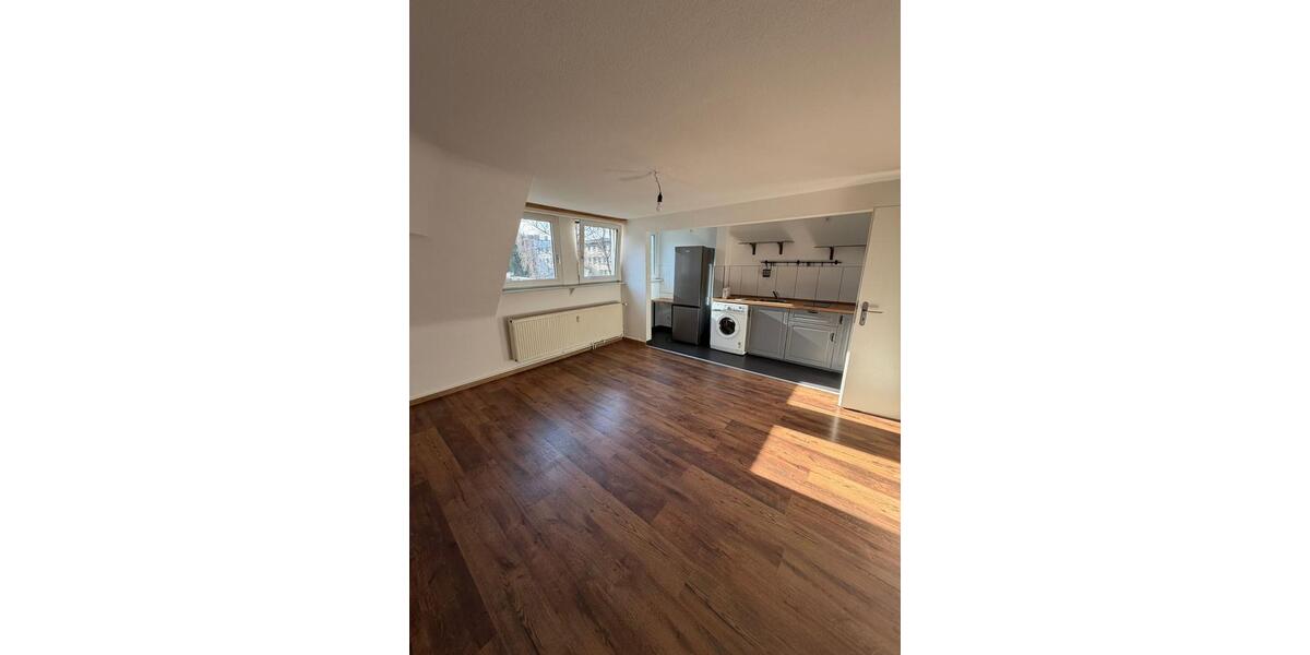 Dachgeschoßwohnung Essen Südviertel - 2 Zimmer, 48 m&sup2;, 555&euro; | Angebot:25710771