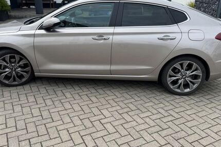 Hyundai i30 55.000 km 12.799 &euro; Castrop Rauxel 44575
