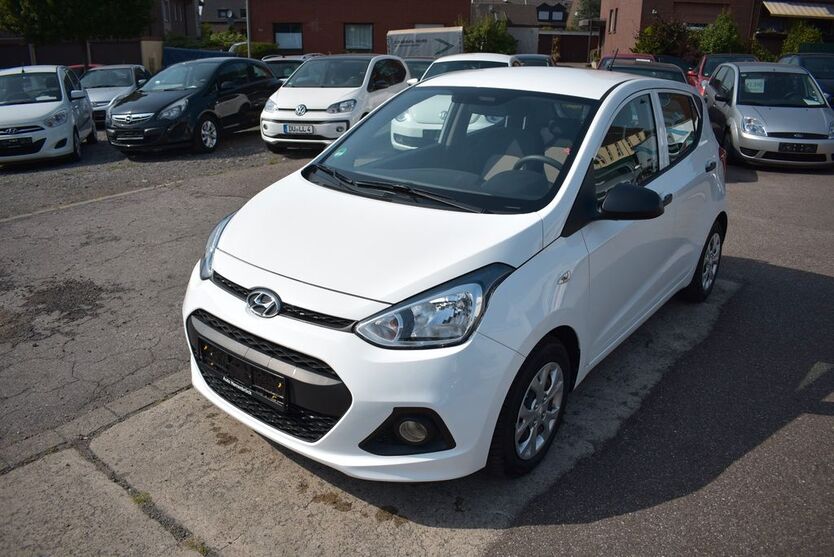 Hyundai i10 19.700 km 11.380 € Oberhausen 46145