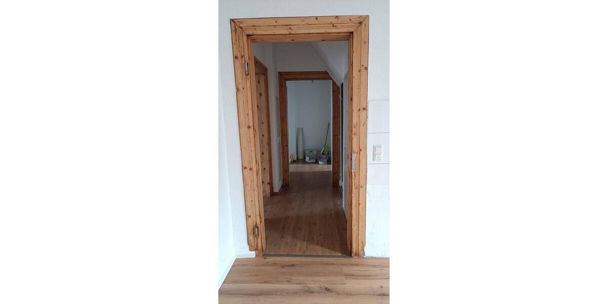 Etagenwohnung Wuppertal Barmen - 4 Zimmer, 100 m&sup2;, 880&euro; | Angebot:26897645