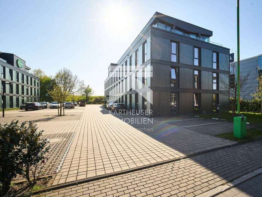 Büro in Ratingen 4.382 € 313 m²