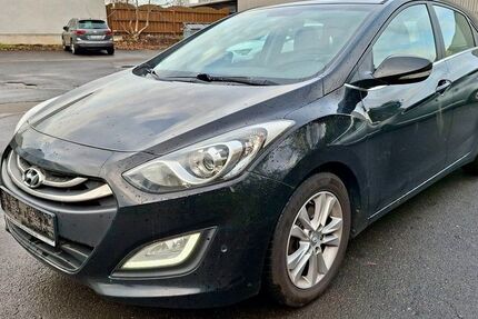 Hyundai i30 214.000 km 5.100 &euro; Wuppertal 42277