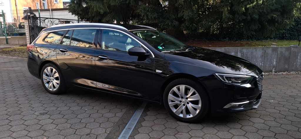 Opel Insignia 222.000 km 8.150 &euro; Essen 45327