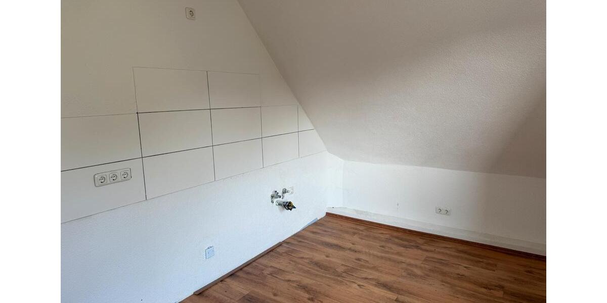 Dachgeschoßwohnung Duisburg Rheinhausen - 2 Zimmer, 55 m&sup2;, 770&euro; | Angebot:25791800