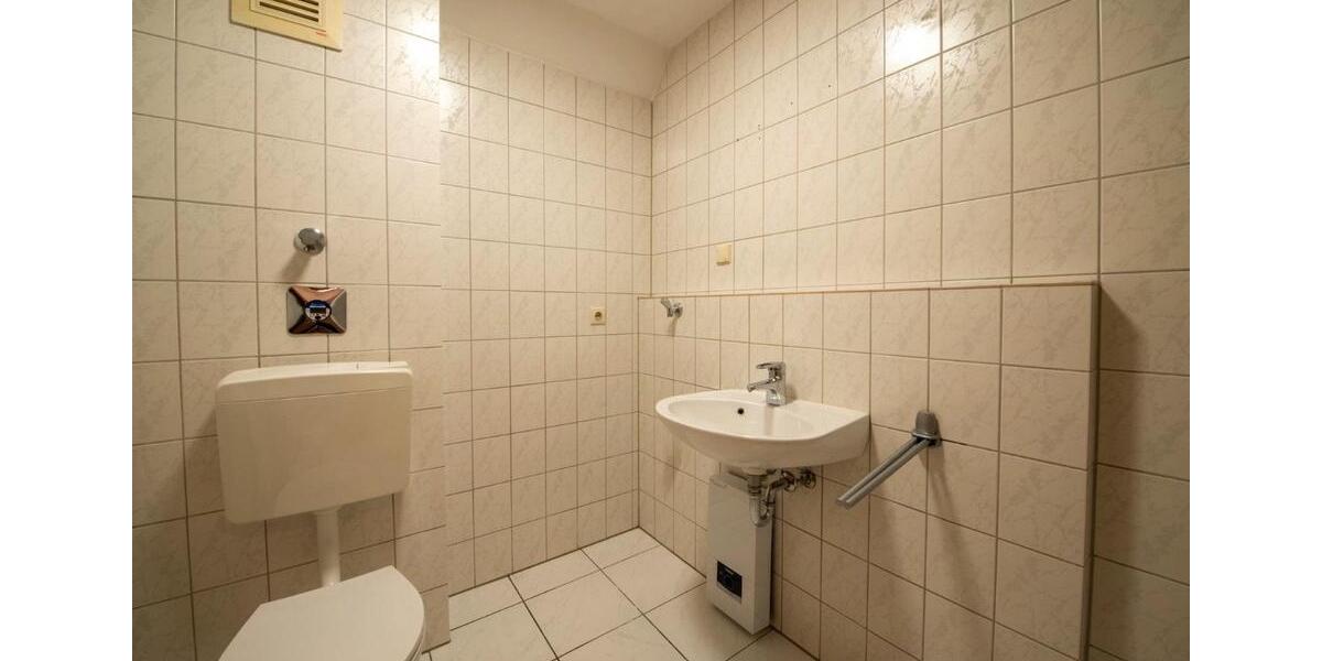 Dachgeschoßwohnung Bochum Querenburg - 2.5 Zimmer, 52 m&sup2;, 650&euro; | Angebot:25794758