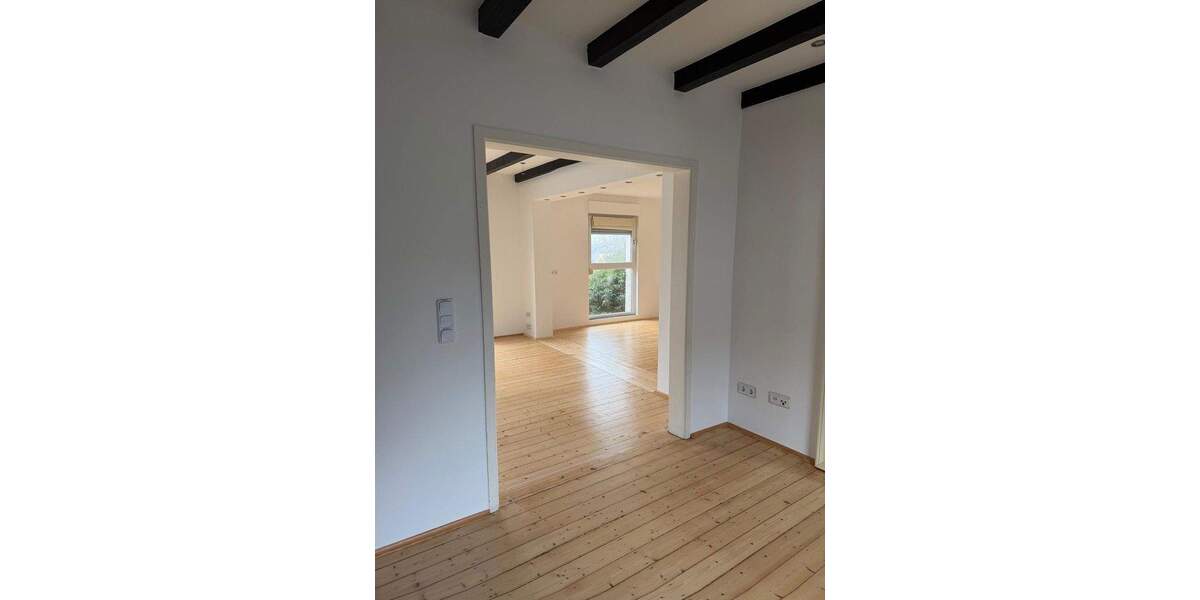 Bezugsbereites EFH mit vermieteter Einliegerwohnung 9 zimmer