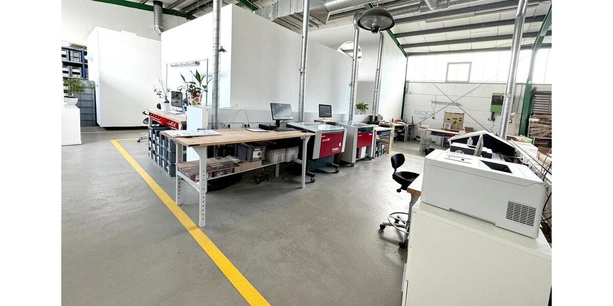 Zentral gelegene, möblierte Gewerbehalle mit variablen Nutzungsmöglichkeiten in Witten-Stockum zimmer