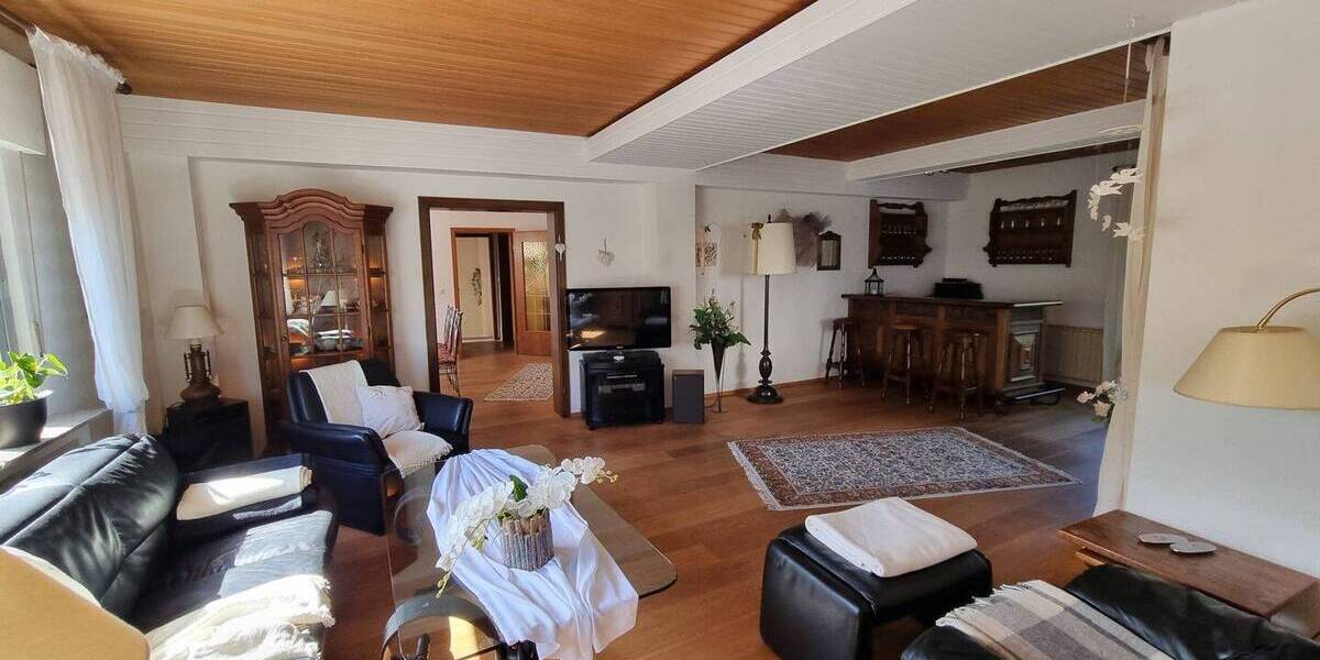 Mehrfamilienhaus, Wohnhaus Wuppertal Barmen - 7 Zimmer, 175 m&sup2;, 399.000&euro; | Angebot:26927672