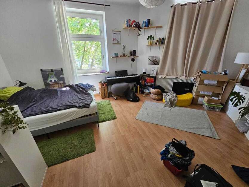 Haus zum Kaufen in Essen 499.000 € 383 m²