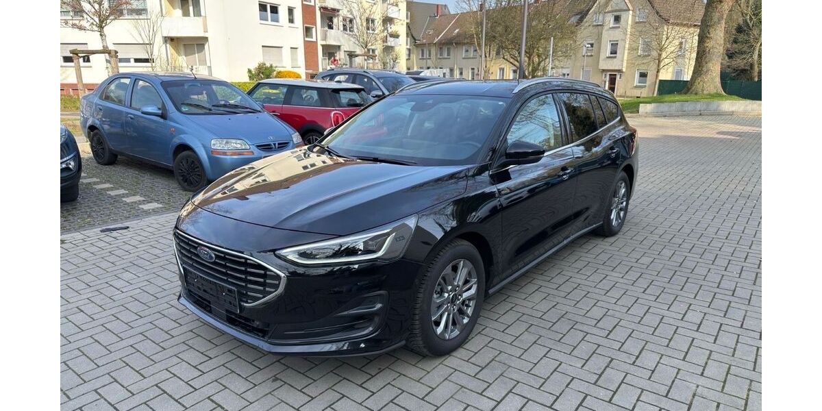 Ford Focus 15.100 km 19.999 &euro; Essen 45143