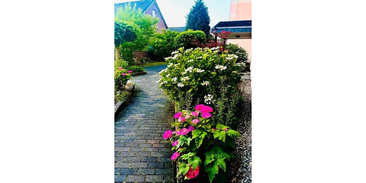 Etagenwohnung Duisburg Essenberg - 4 Zimmer, 90 m&sup2;, 219.000&euro; | Angebot:24677781