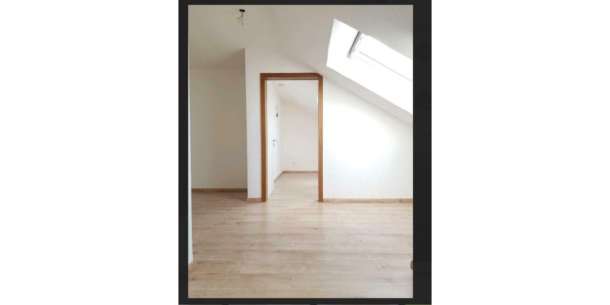 2 hübsche DG-Wohnungen zu verkaufen Preis pro Wohnung 3 zimmer