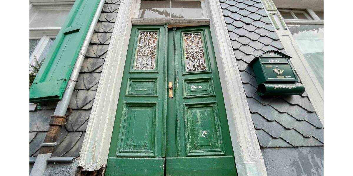 Einfamilienhaus Solingen Gräfrath - 6 Zimmer, 108 m&sup2;, 160.000&euro; | Angebot:26929918