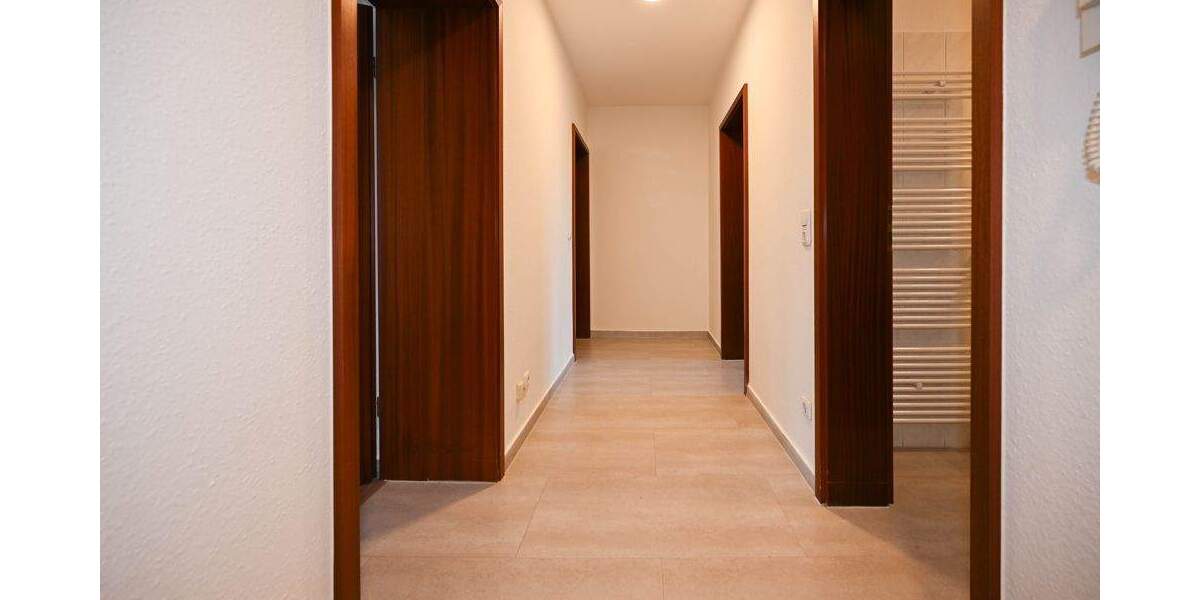 Frisch sanierte Zwei-Zimmer-Wohnung mit großem Balkon in ruhiger Innenstadtlage von Hattingen 2 zimmer