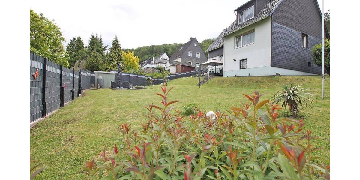 Mehrfamilienhaus, Wohnhaus Gevelsberg - 8 Zimmer, 166 m&sup2;, 450.000&euro; | Angebot:26840851