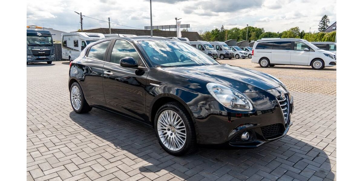 Alfa Romeo Giulietta 91.074 km 7.900 &euro; Mülheim an der Ruhr 45481