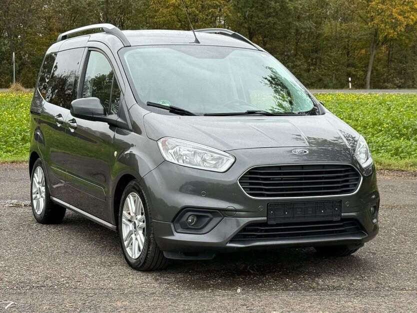 Ford Tourneo Courier 193.000 km 7.490 € Neukirchen-Vluyn 47506