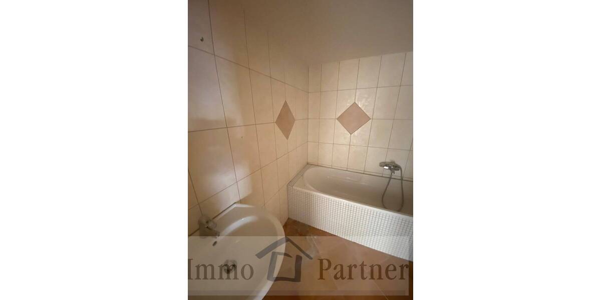 Etagenwohnung Duisburg / Aldenrade Aldenrade - 4 Zimmer, 118 m&sup2;, 158.000&euro; | Angebot:23982412