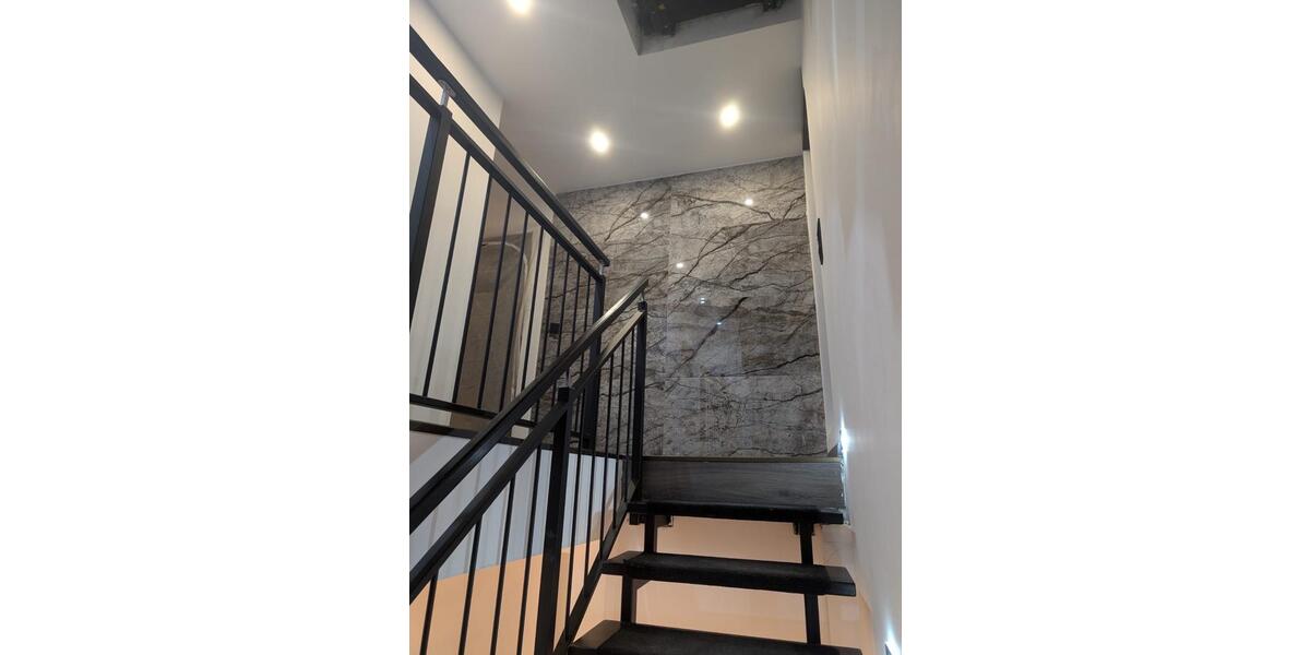 Kernsaniertes Reihenendhaus mit Garten, Garage & Stellplätzen 4 zimmer