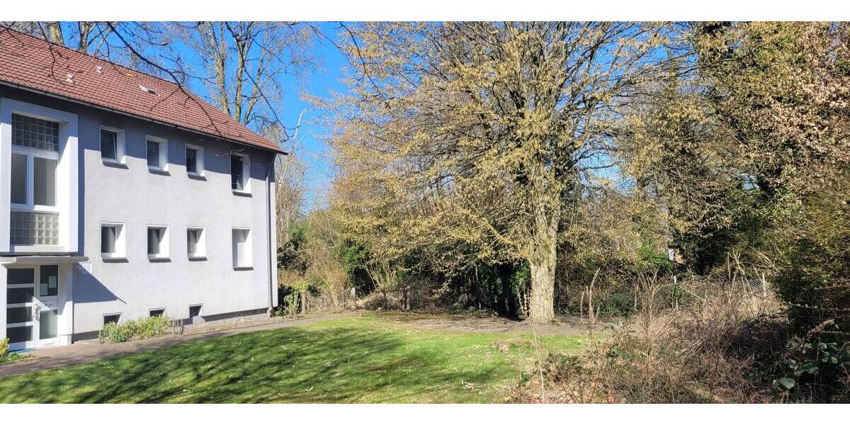 Uns gibt es nur im Doppelpack....zwei Eigentumswohnungen unter einem Dach 8 zimmer