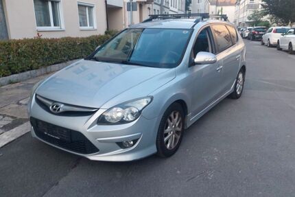 Hyundai i30 261.547 km 1.400 &euro; wuppertal 42327