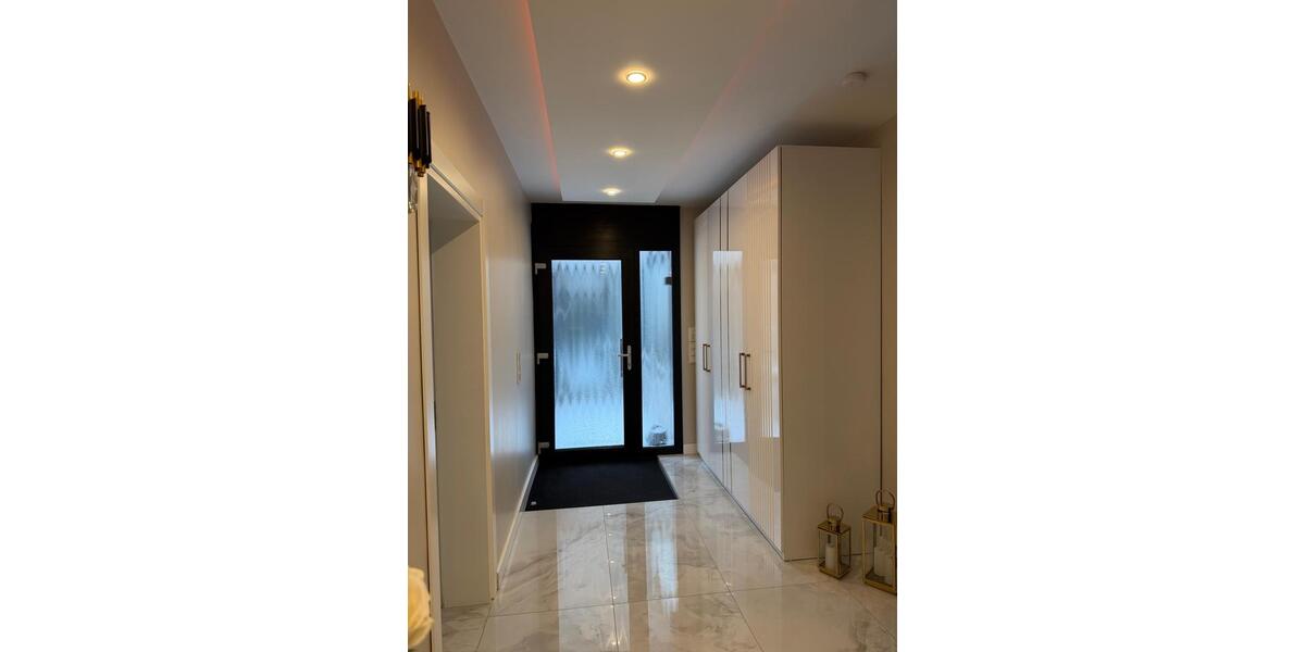 Exklusive und schicke Eigentumswohnung von privatErbpacht 4.5 zimmer