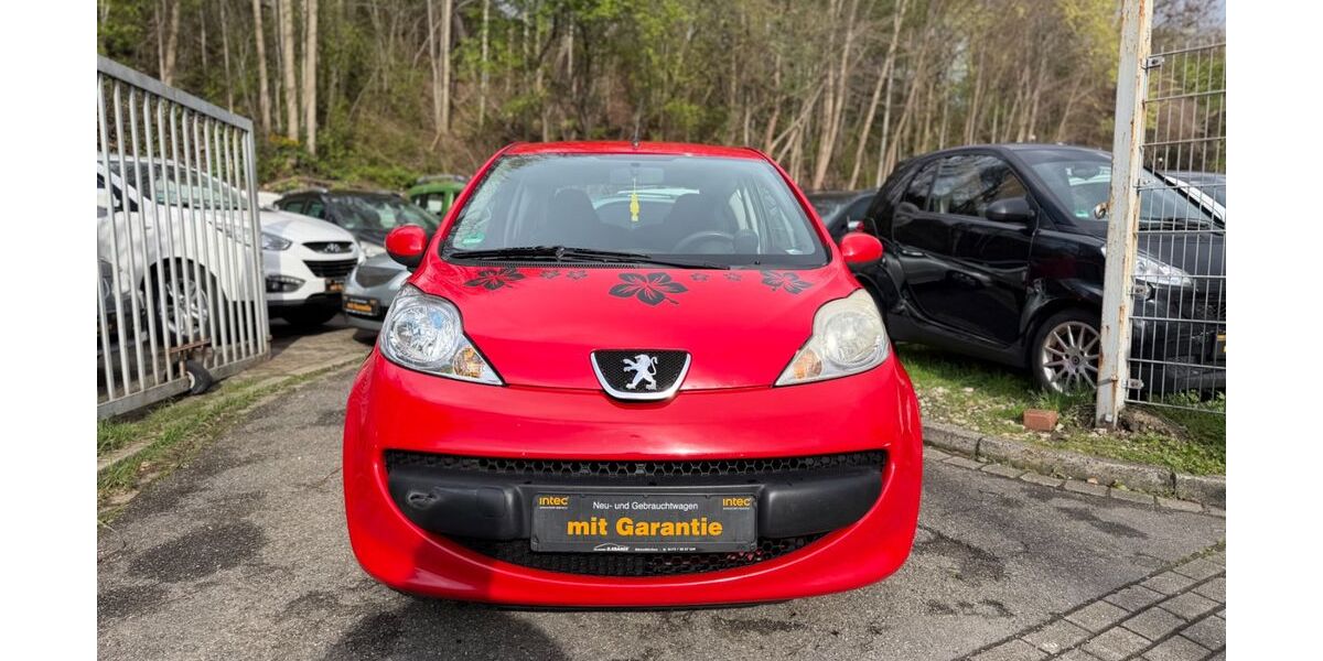 Peugeot 107 184.514 km 1.499 &euro; Essen 45145