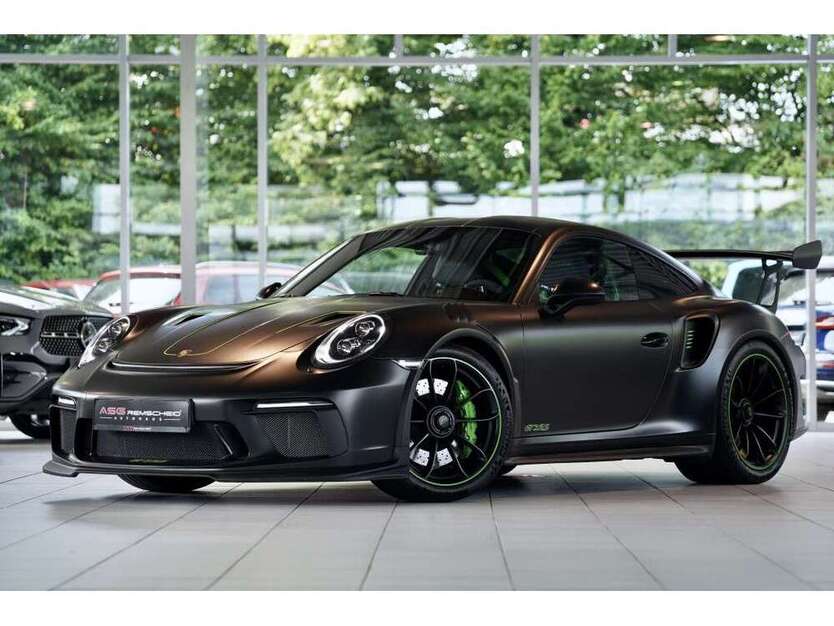 911
