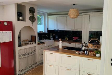 Haus Duisburg Rheinhausen - 12 Zimmer, 250 m&sup2;, 330.000&euro; | Angebot:27498554