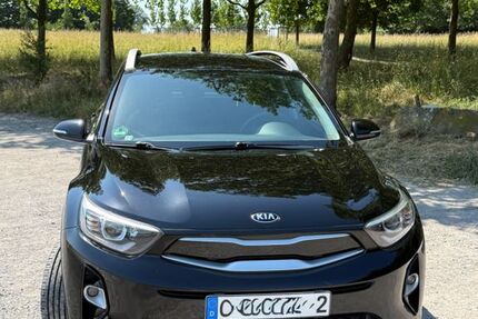 Kia Stonic 50.170 km 17.500 &euro; Oberhausen 46045
