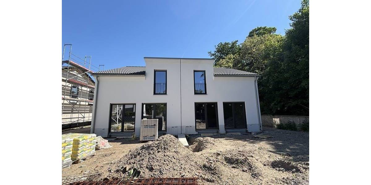 Neubau von 12 DHH in Neudorf-Süd, KfW 40+ z.T. mit QNG 4 zimmer