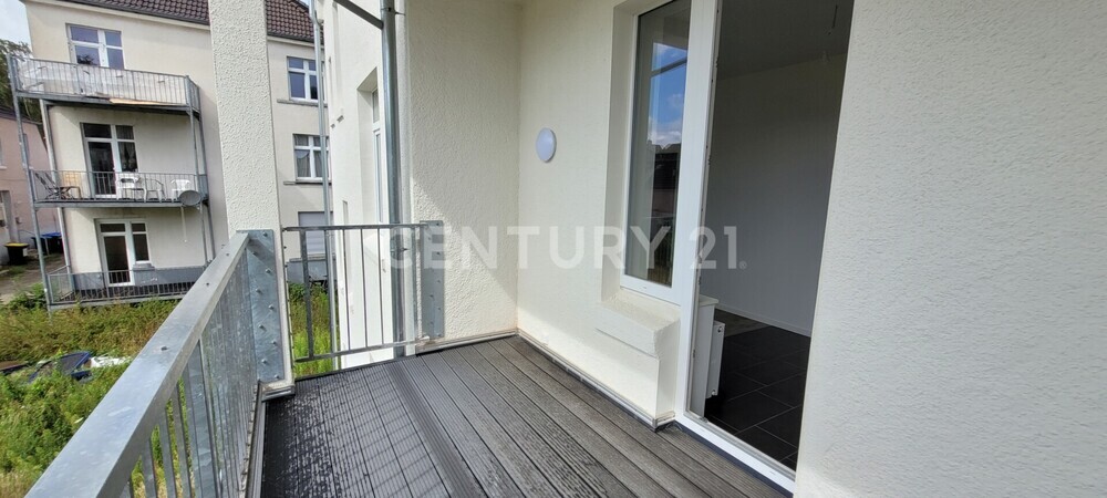 Sanierte Altbauwohnung mit Südwest Balkon und Blick ins Grüne 3 zimmer