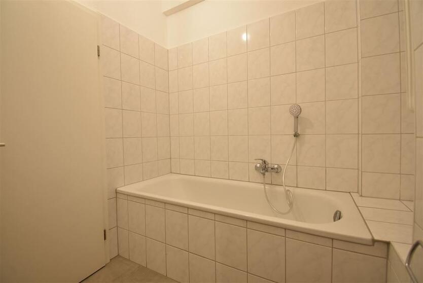 Zentrale Lage! Apartment mit Balkon & Wintergarten zu vermieten 2 zimmer