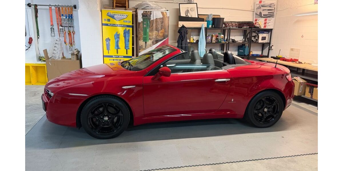 Alfa Romeo Spider 85.343 km 12.800 &euro; Gevelsberg 58285