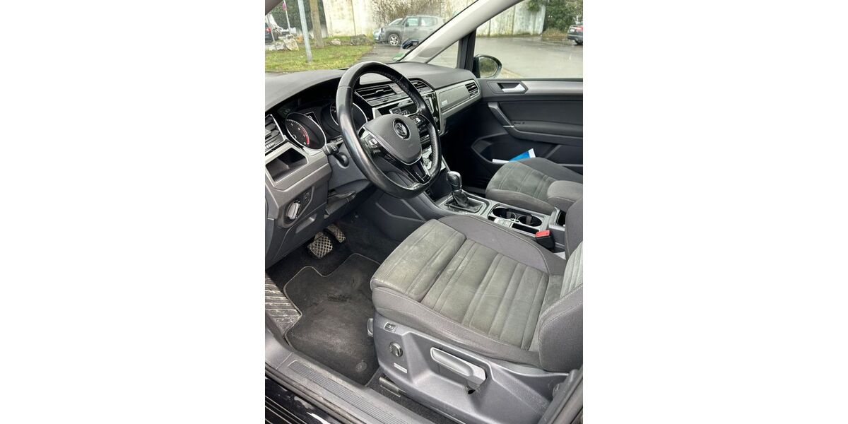 VW Touran 187.300 km 15.600 &euro; Mettmann 40822