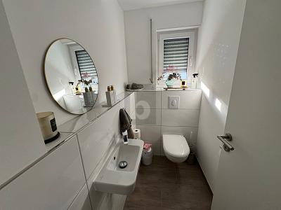 EXKLUSIV WOHNEN MIT EBK, AUFZUG UND CARPORT 3 zimmer