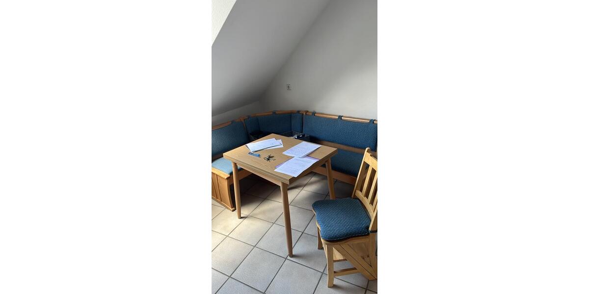 Dachgeschoßwohnung Duisburg Mittelmeiderich - 2 Zimmer, 46 m&sup2;, 707&euro; | Angebot:26395078