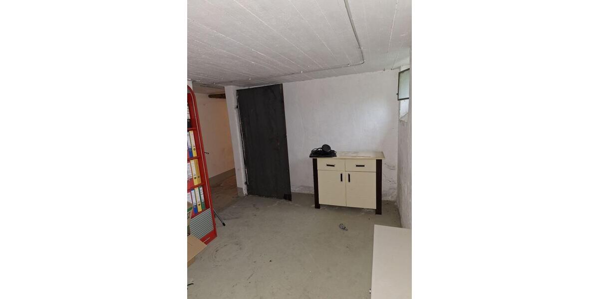 Provisionsfrei* Mit Gartenteil + Stellplatz! Gemütl. DG-Wo, sofort bezugsfrei! 2.5 zimmer