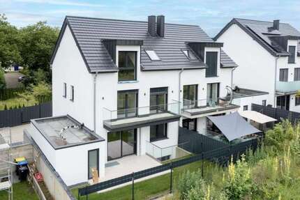 Haus zum Mieten in Meerbusch 4.200 € 212 m²