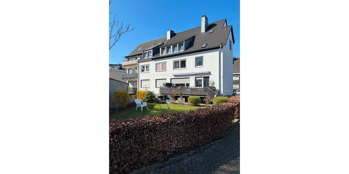 Dachgeschoßwohnung Oberhausen - 2.5 Zimmer, 60 m&sup2;, 500&euro; | Angebot:25842777