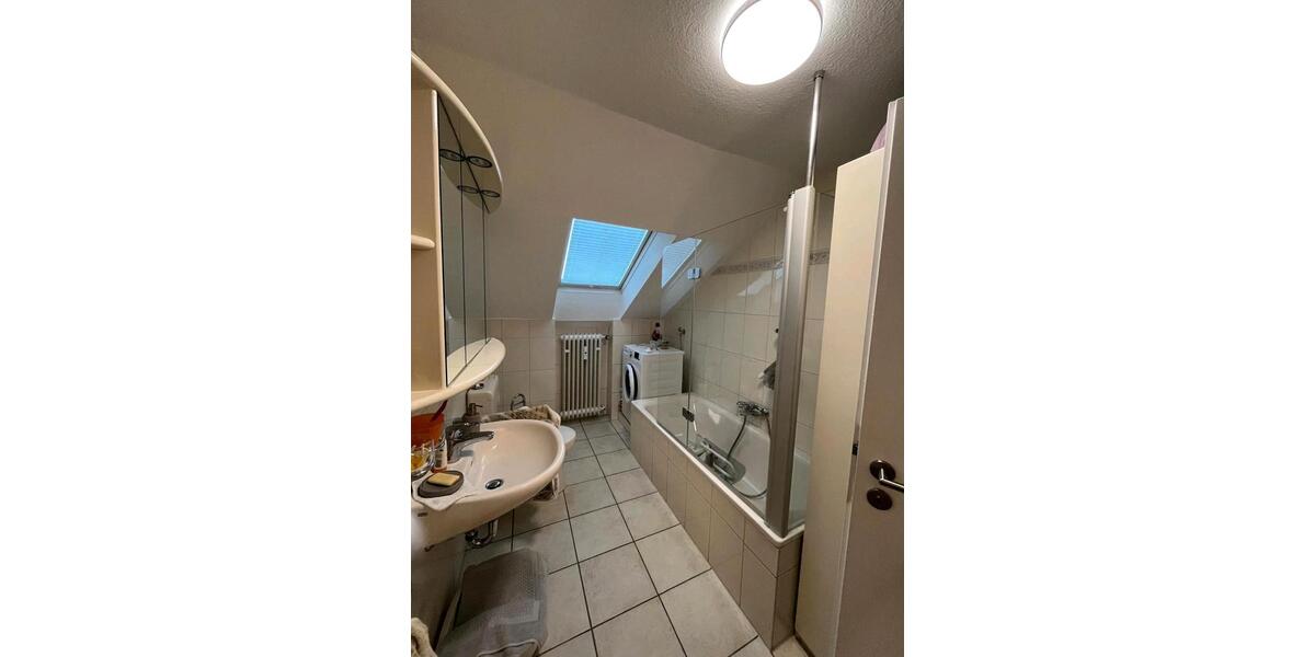 Helle 3-Zimmer-Dachgeschosswohnung in Witten-Heven 3 zimmer