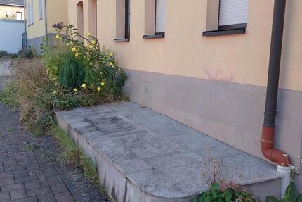 Freistehendes 3 Familien Haus in Dornburg-Frickhofen 8 zimmer