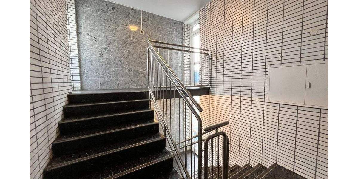 Renovierte Wohnung mit Balkon und modernem Bad - Perfekte Lage mit Top-Anbindung 3 zimmer